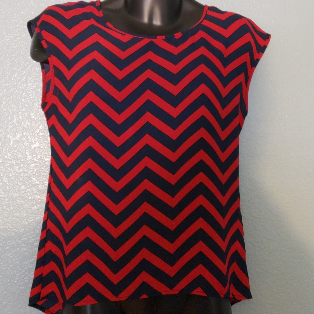 heartsoul ❤100% Polyester top size small